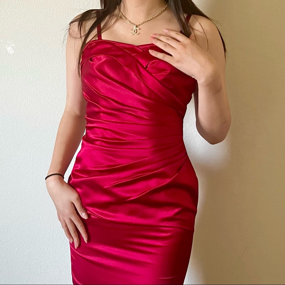 DaVINCI Red Formal Contemporary Satin Homecoming/ Prom Cocktail Mini Dress (4)